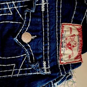True Religion jeans size 36. Dark blue.